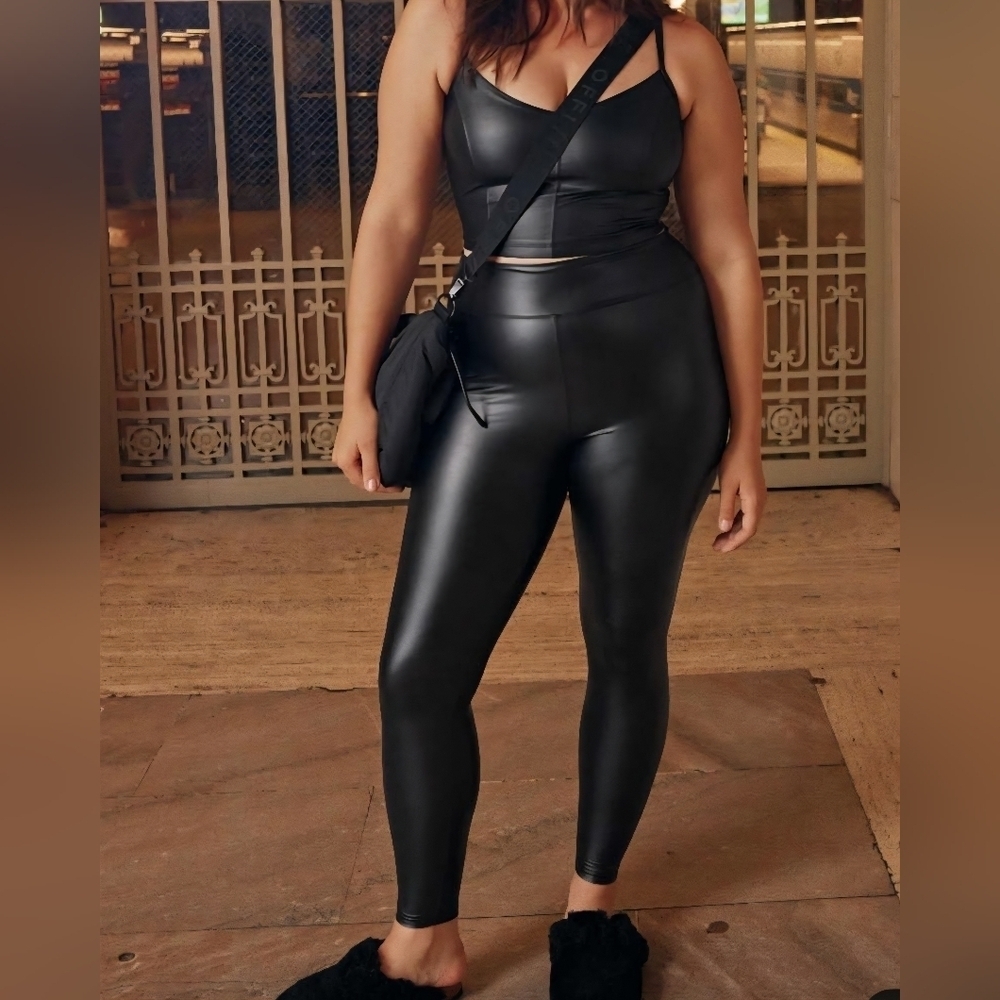 OFFLINE by Aerie Legging Women Black Faux Leather NWT High Waisted